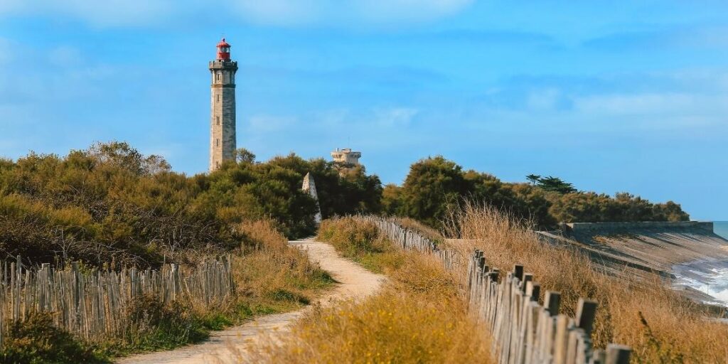 phare-de-la-baleine